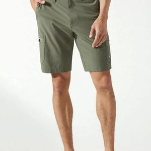 Tommy Bahama Cayman Isle Green Cargo Shorts Size 42